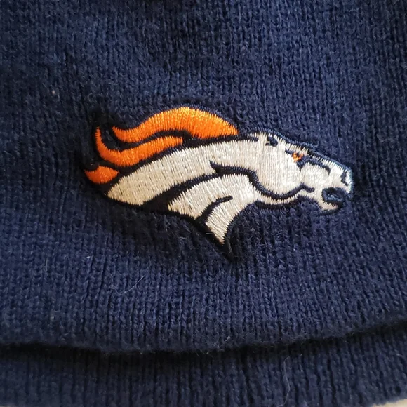 NFL Reebok Denver Broncos Knit Beanie Navy Blue Big Kids Boys Unisex OS - Picture 3 of 10